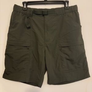Uniqlo Dark Green Cargo Shorts